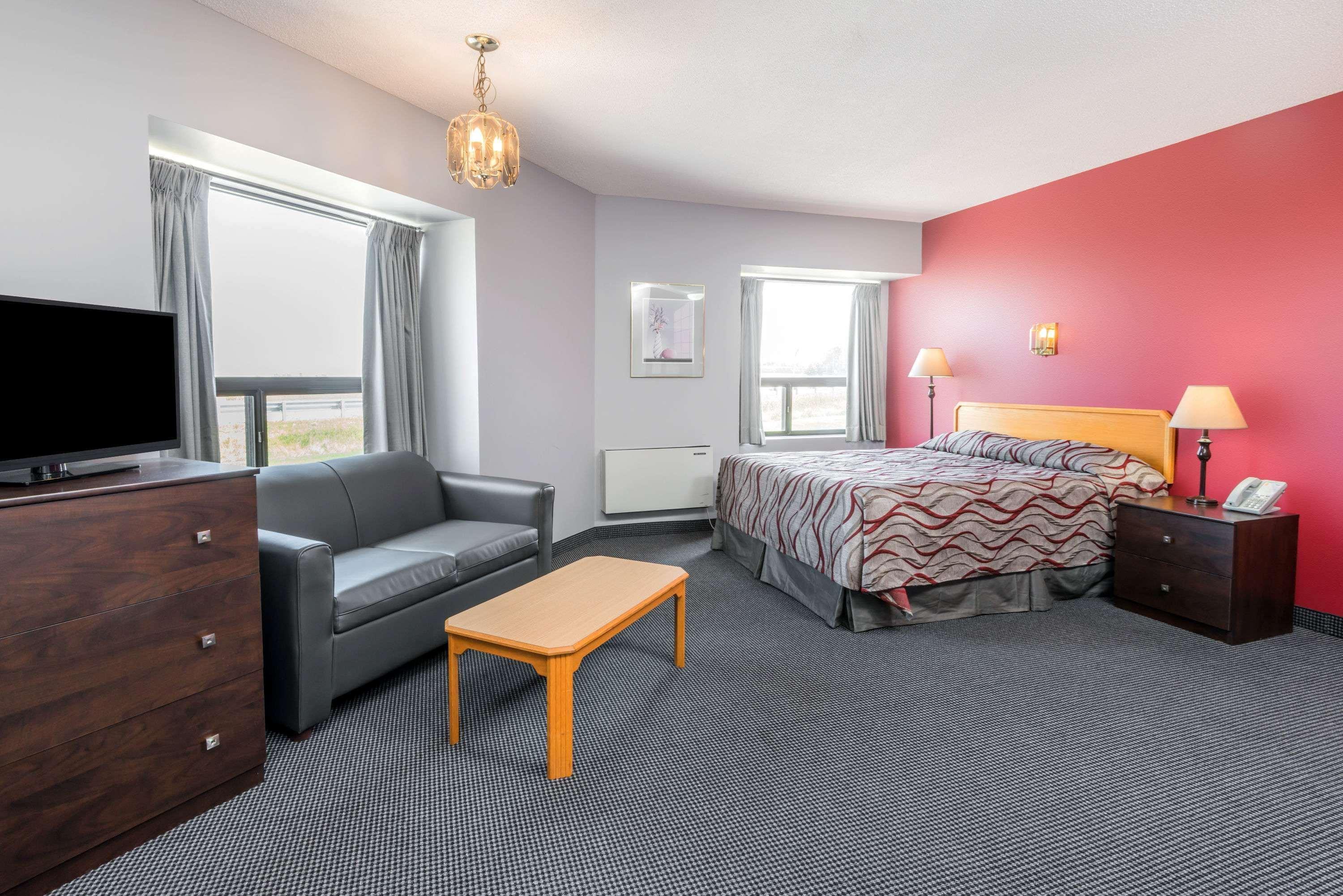 Super 8 Mount Hope/Hamilton International Airport Hotel Exterior foto