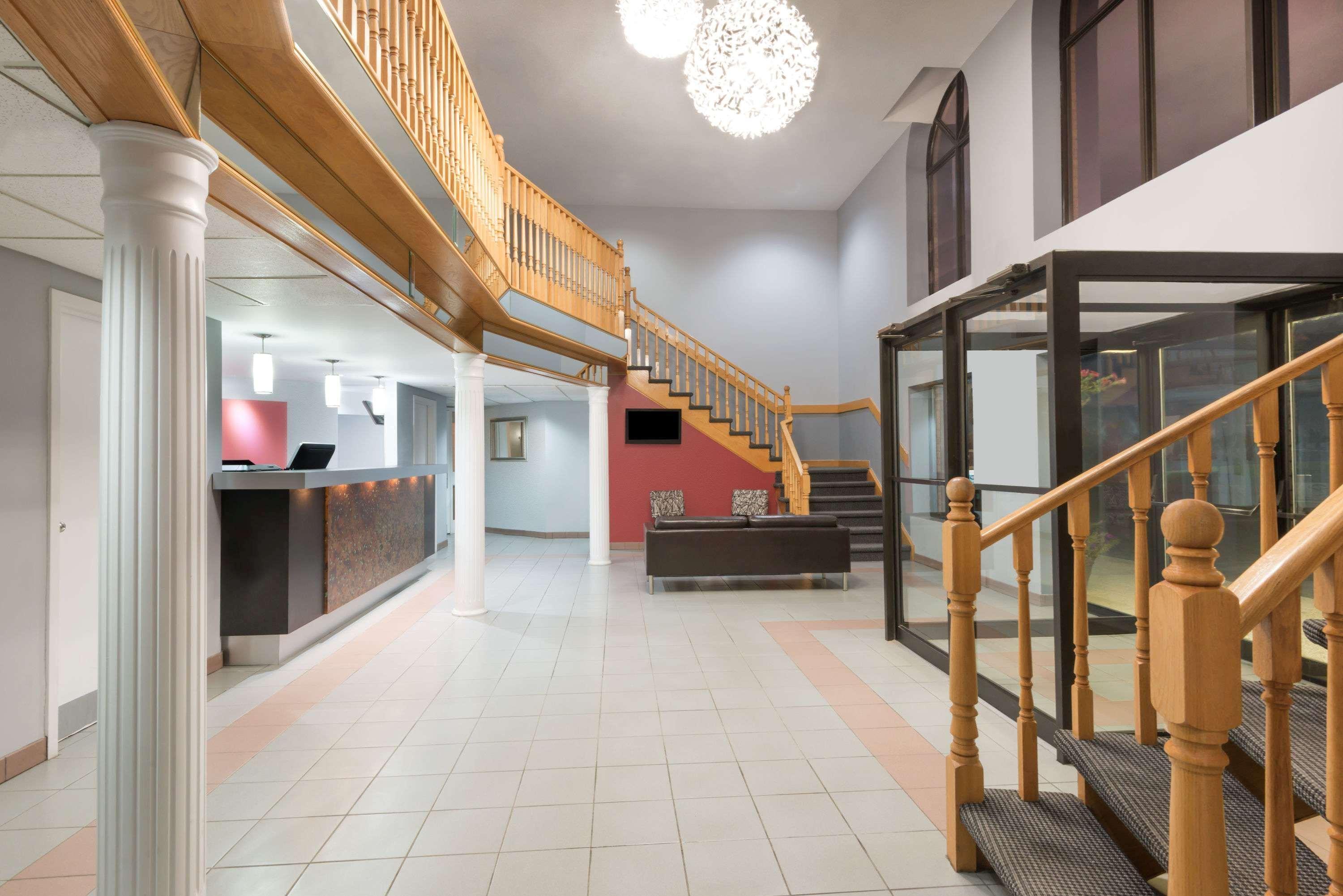 Super 8 Mount Hope/Hamilton International Airport Hotel Exterior foto